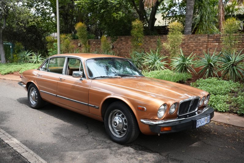 1970 Jaguar XJ6 V6