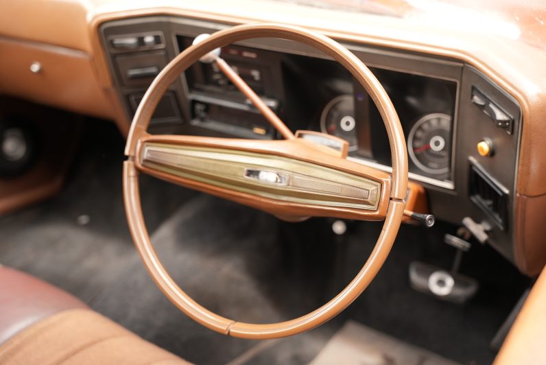 1975 Ford Ranchero V8