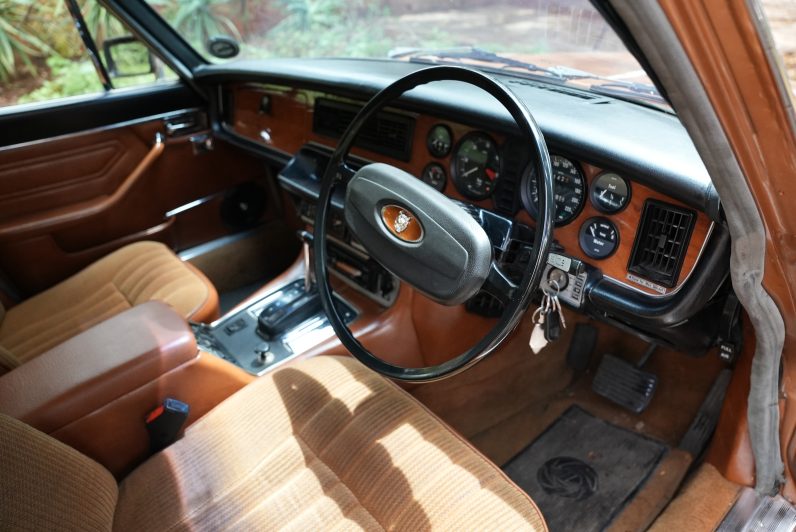1970 Jaguar XJ6 V6