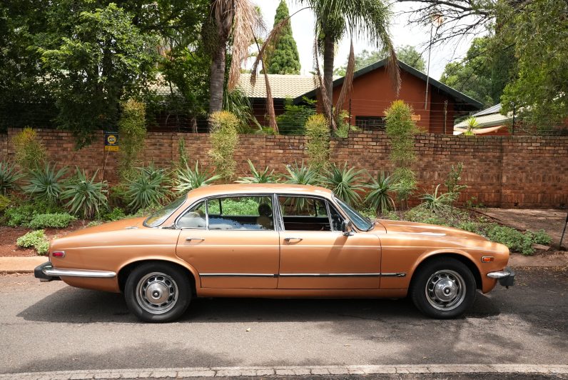 1970 Jaguar XJ6 V6