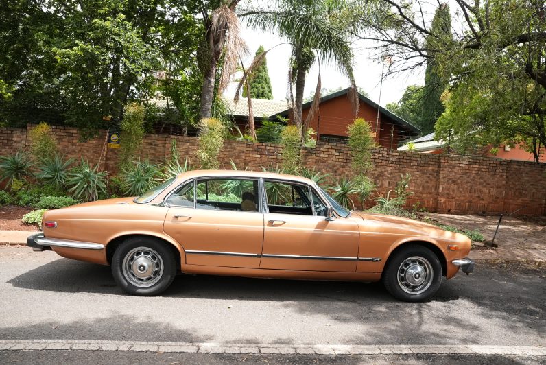 1970 Jaguar XJ6 V6