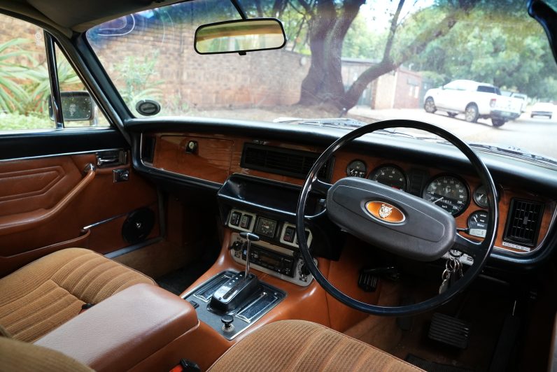1970 Jaguar XJ6 V6